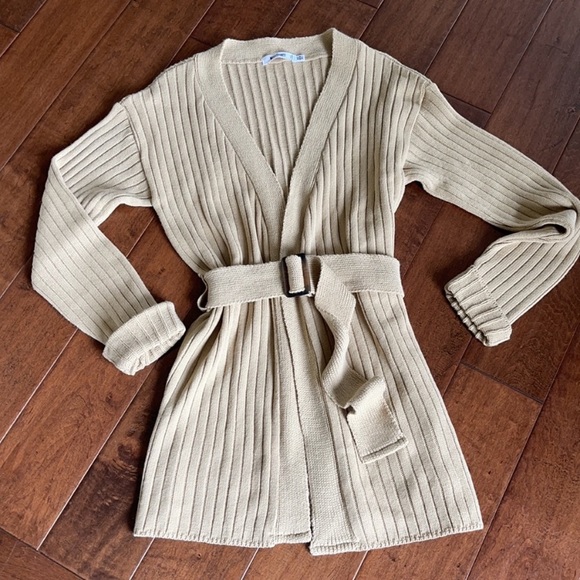 SOLD// MISSGUIDED Tan Belted Long Cardigan - Picture 1 of 11